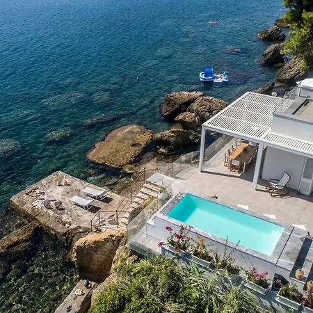 Design House With Pool & Direct Access To The Sea ヴィラ サンタ・フラーヴィア