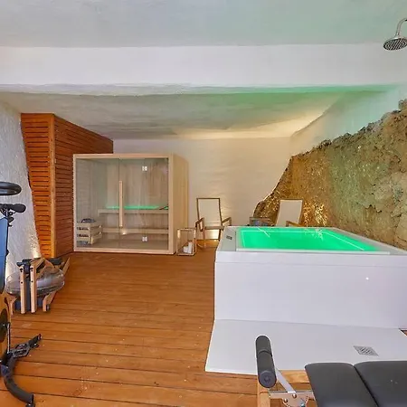 ヴィラ Design House With Pool & Direct Access To The Sea