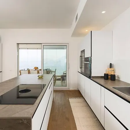 Design House With Pool & Direct Access To The Sea ヴィラ サンタ・フラーヴィア