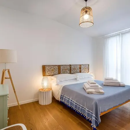 Design House With Pool & Direct Access To The Sea Santa Flavia