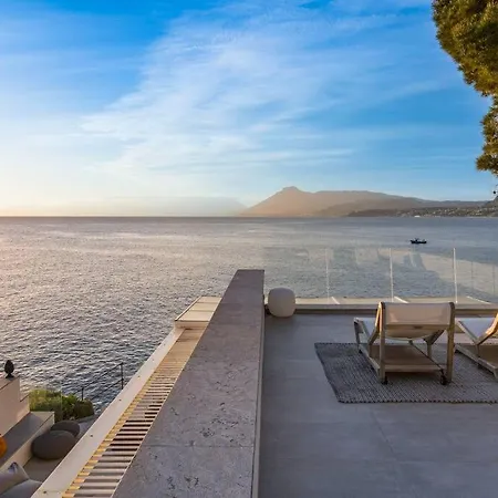 Design House With Pool & Direct Access To The Sea Βίλα *